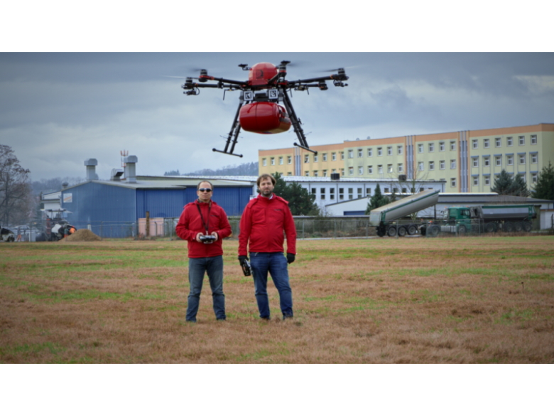 Erleben Sie live-Flugtraining mit unseren erfahrenen Piloten